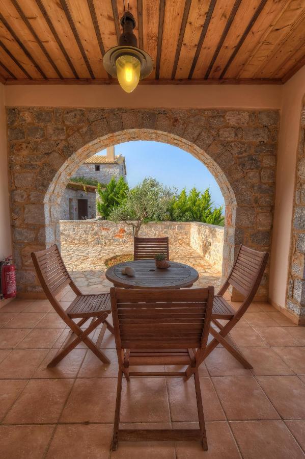 Achelatis Traditional Guest Houses Areopoli Exterior foto