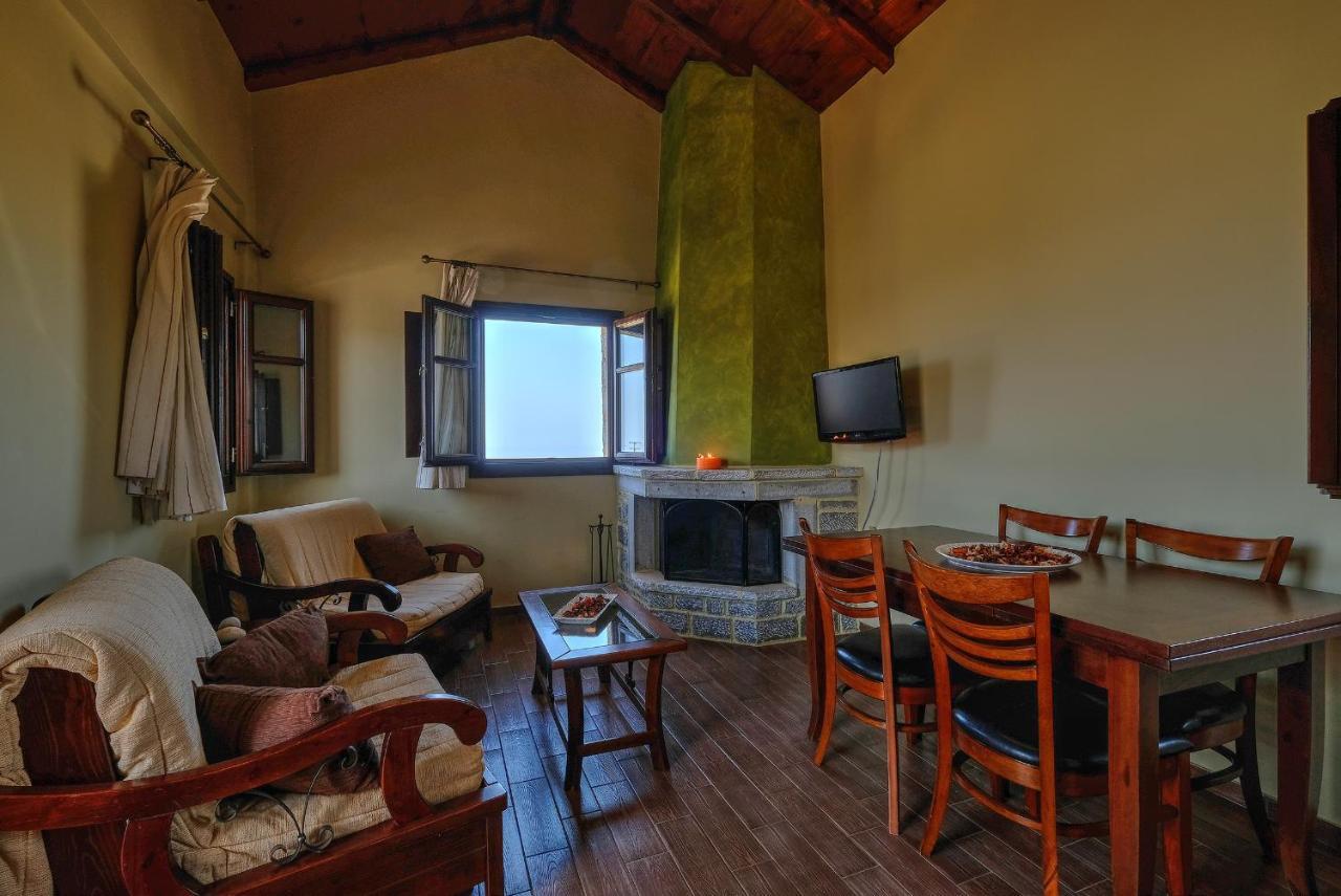 Achelatis Traditional Guest Houses Areopoli Exterior foto