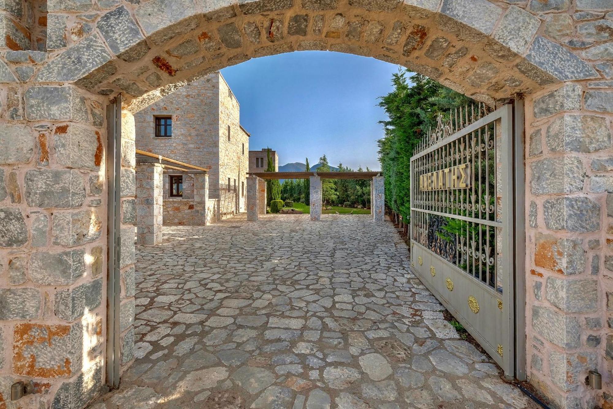 Achelatis Traditional Guest Houses Areopoli Exterior foto